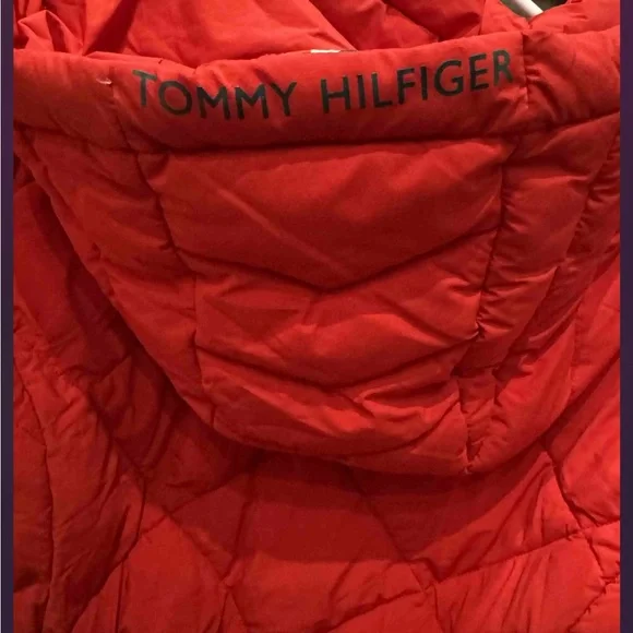 Tommy Hilfiger Red Quilted Puffer Jacket MEDIUM - Picture 4 of 6